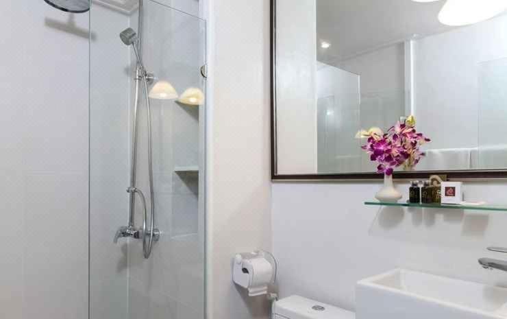 The Top Patong Resort. Exterior photo